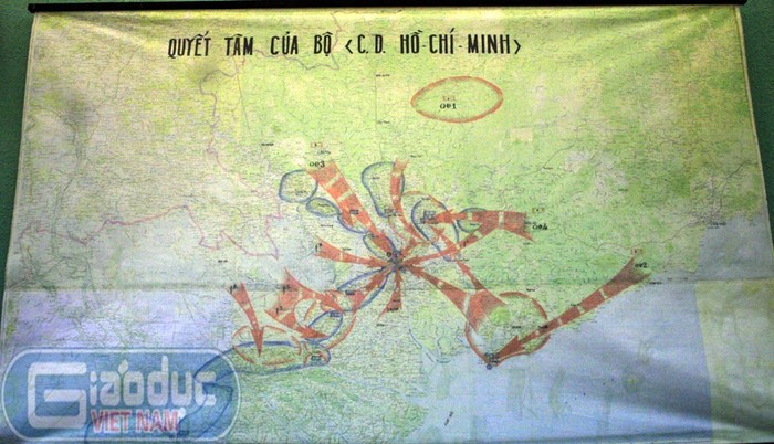 Bản đồ chiến dịch Hồ Chí Minh trong phòng làm việc của tướng Giáp